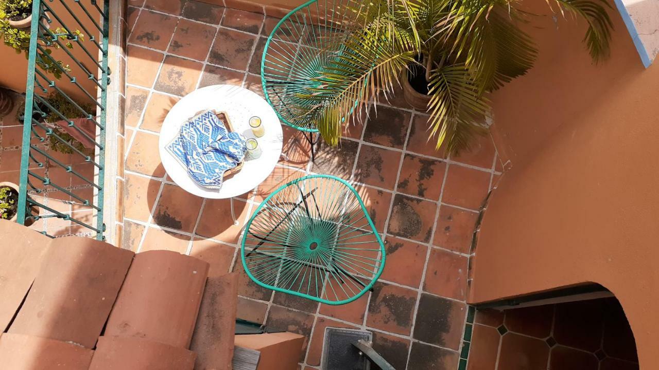 Casa Frida B&B Альенде Экстерьер фото