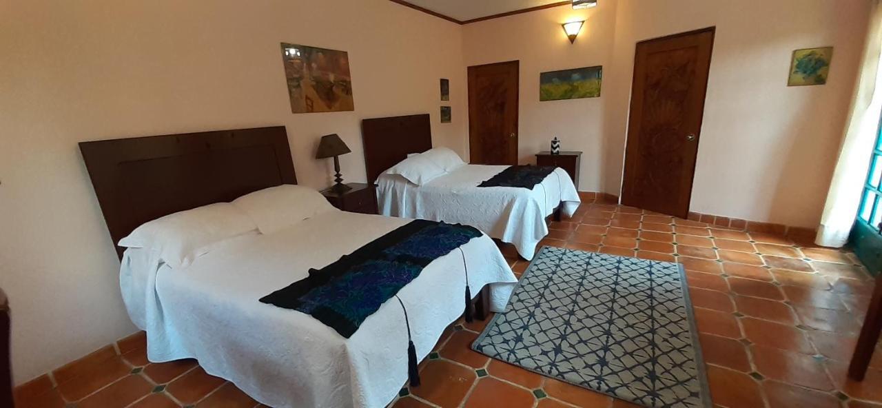 Casa Frida B&B Альенде Экстерьер фото